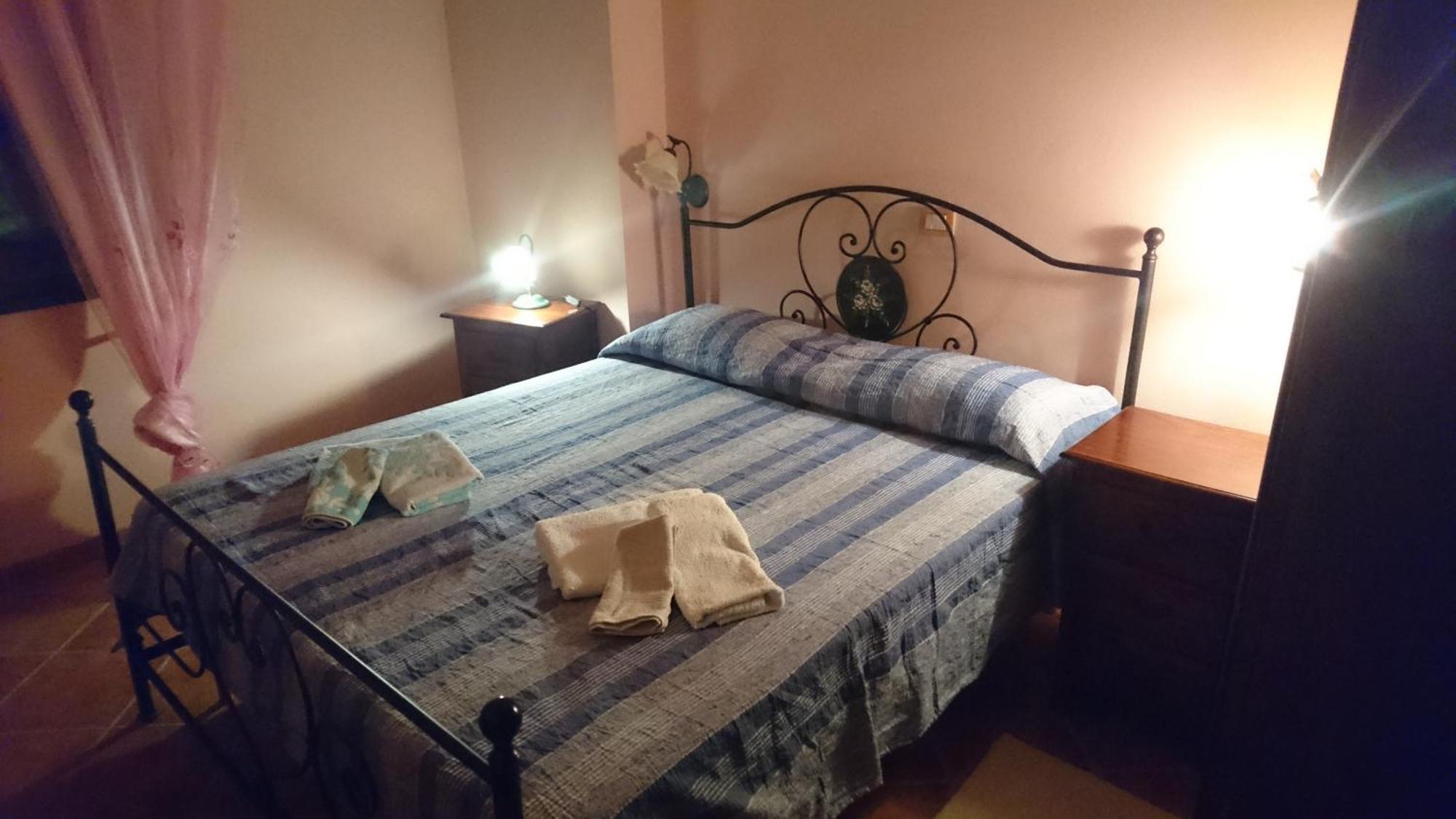 B&B Mony E Nico Riola Sardo Habitación foto